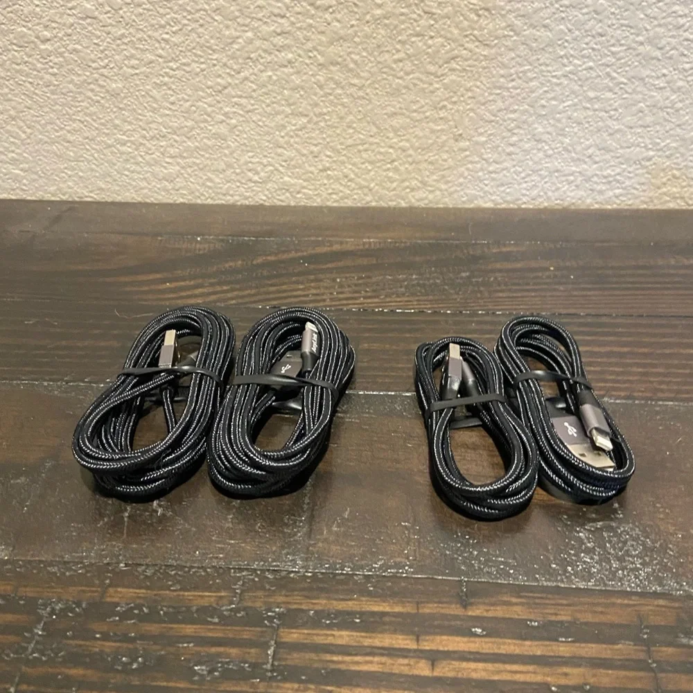 Lightning charging cable pack